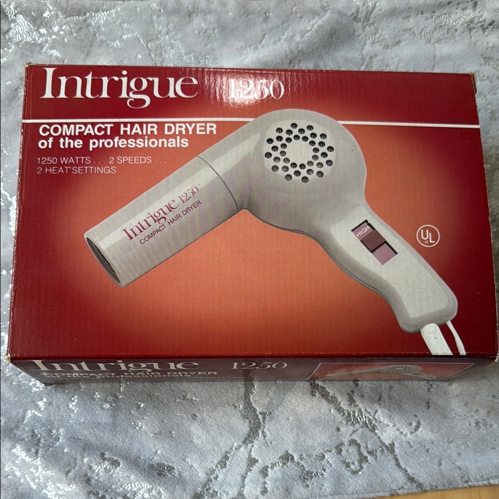 NIB Intrigue Compact Hair Dryer